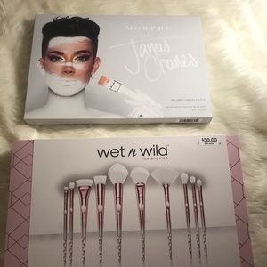 James Charles c Morphe Brushes